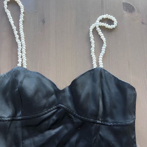 Satin dress with pearl straps - Picture 2 of 6